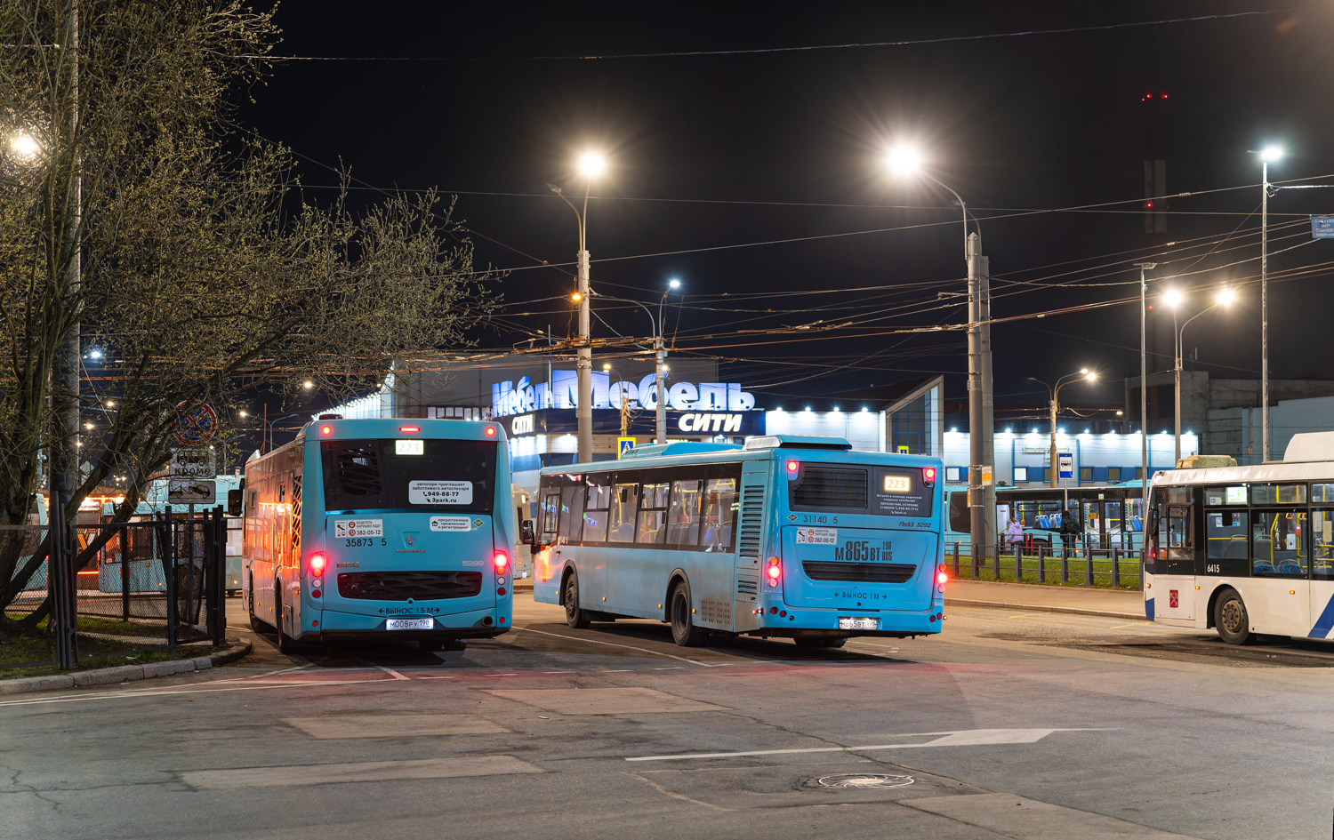 Saint Petersburg, NefAZ-5299-40-57 (LNG) # 35873; Saint Petersburg, LiAZ-5292.67 (LNG) # 31140