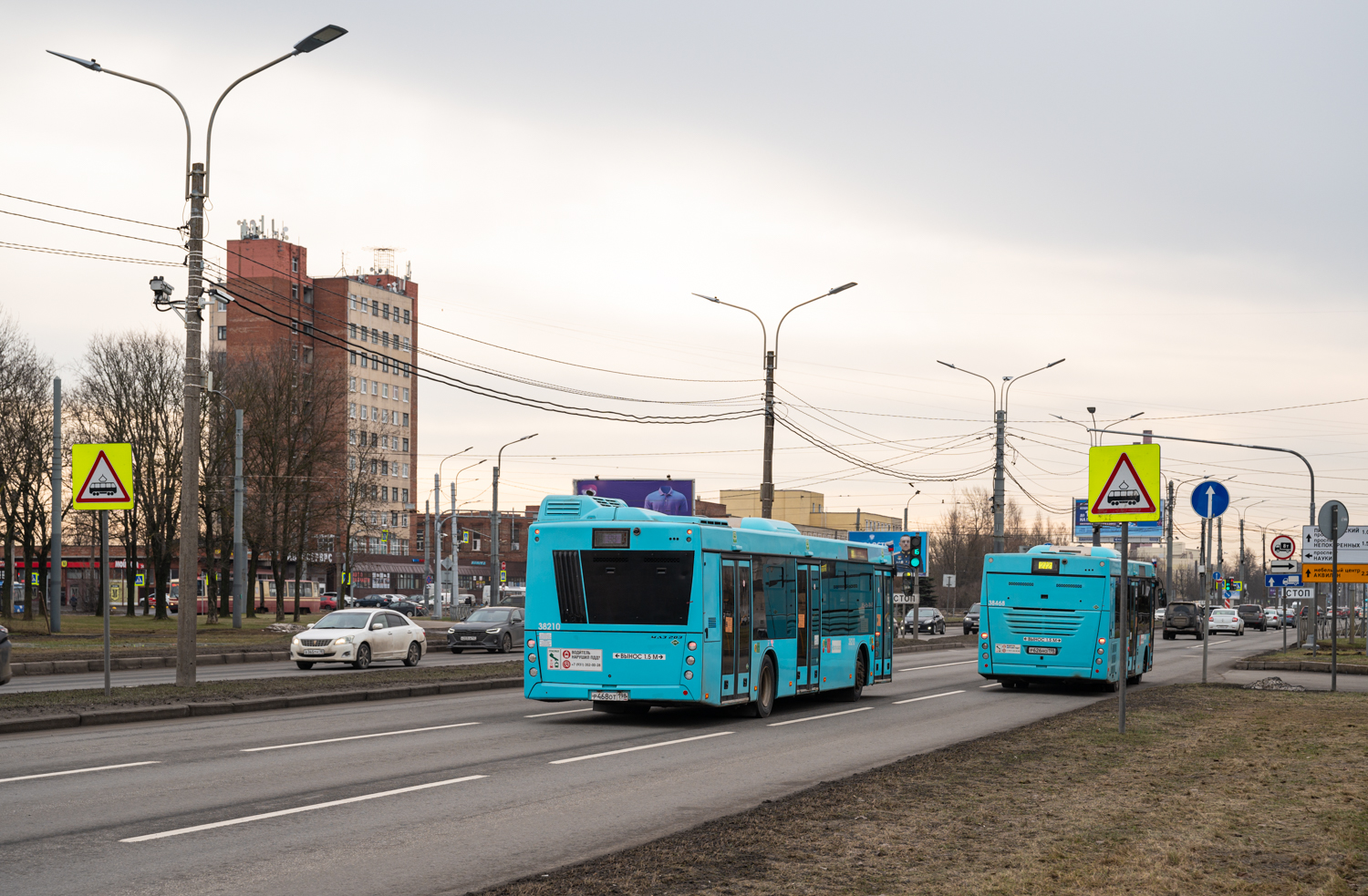 Saint Petersburg, MAZ-203.947 # 38210