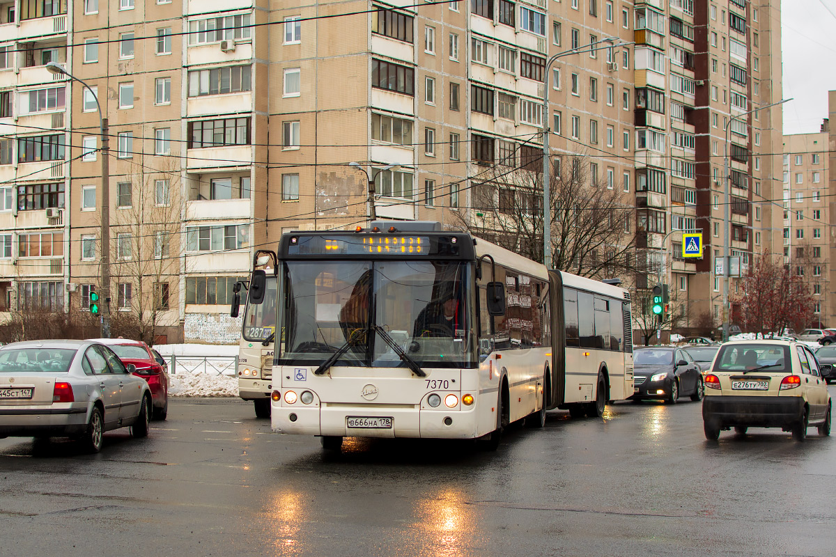 Saint Petersburg, LiAZ-6213.20 # 7370