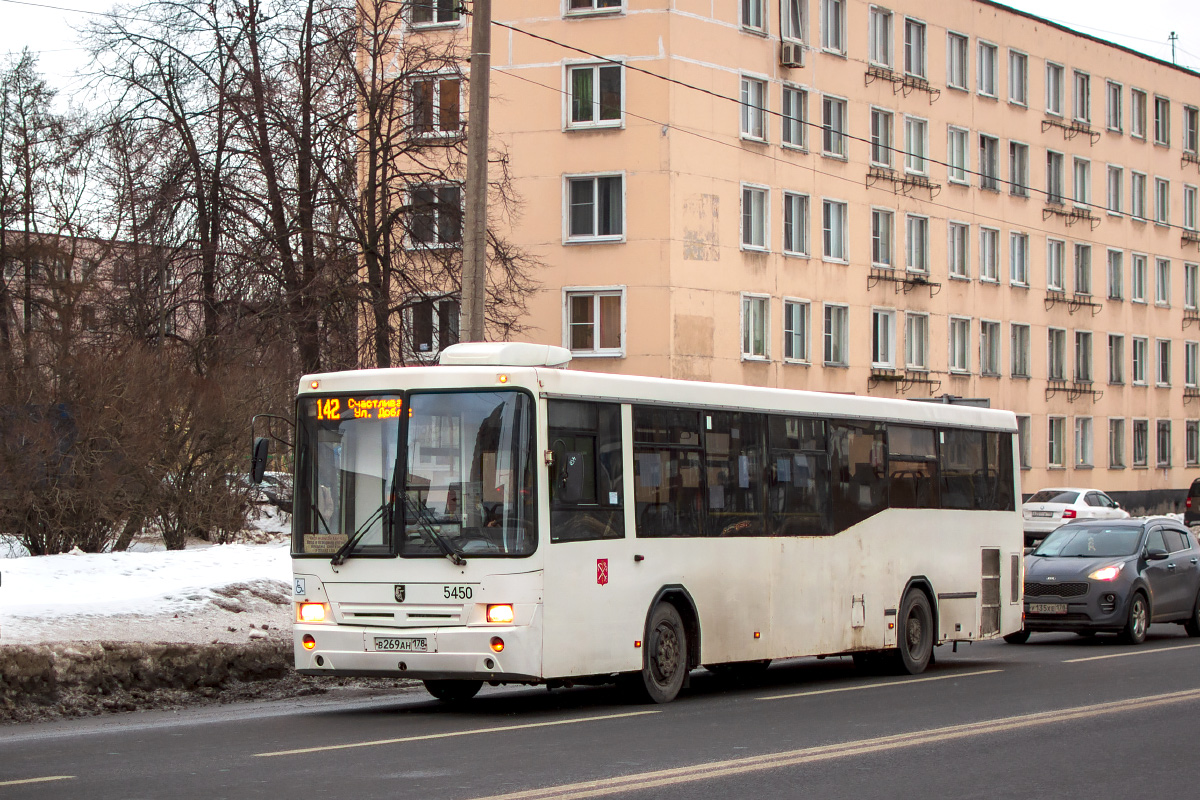 Saint Petersburg, NefAZ-5299-30-32 (5299CN) Nr. 5450