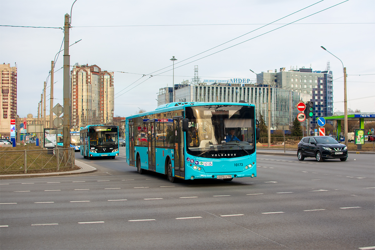 Saint Petersburg, Volgabus-4298.G4 (LNG) # 6802; Saint Petersburg, Volgabus-5270.G4 (LNG) # 10173