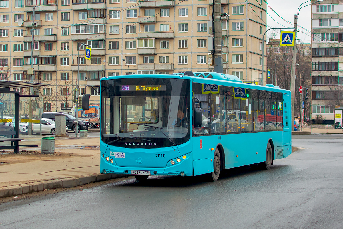 Saint Petersburg, Volgabus-5270.G4 (LNG) # 7010