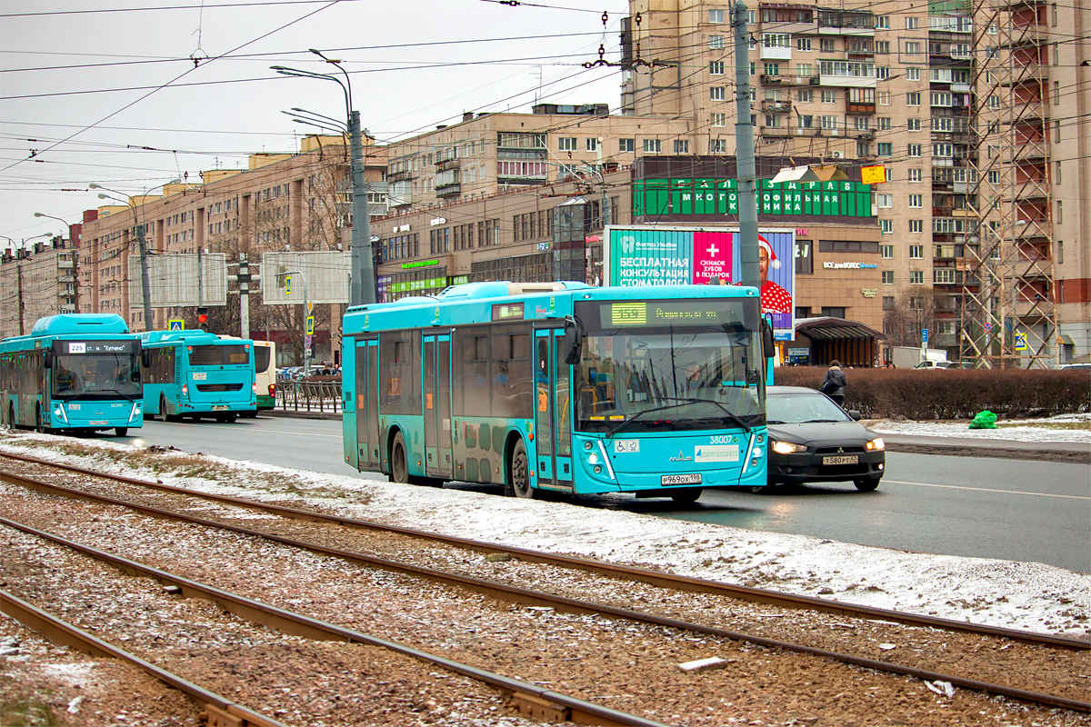Saint Petersburg, MAZ-203.945 # 38007