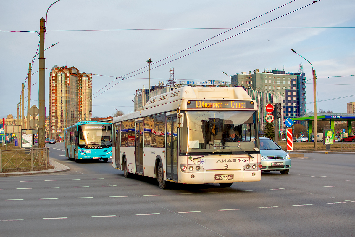 Saint Petersburg, LiAZ-5292.71 # 7583