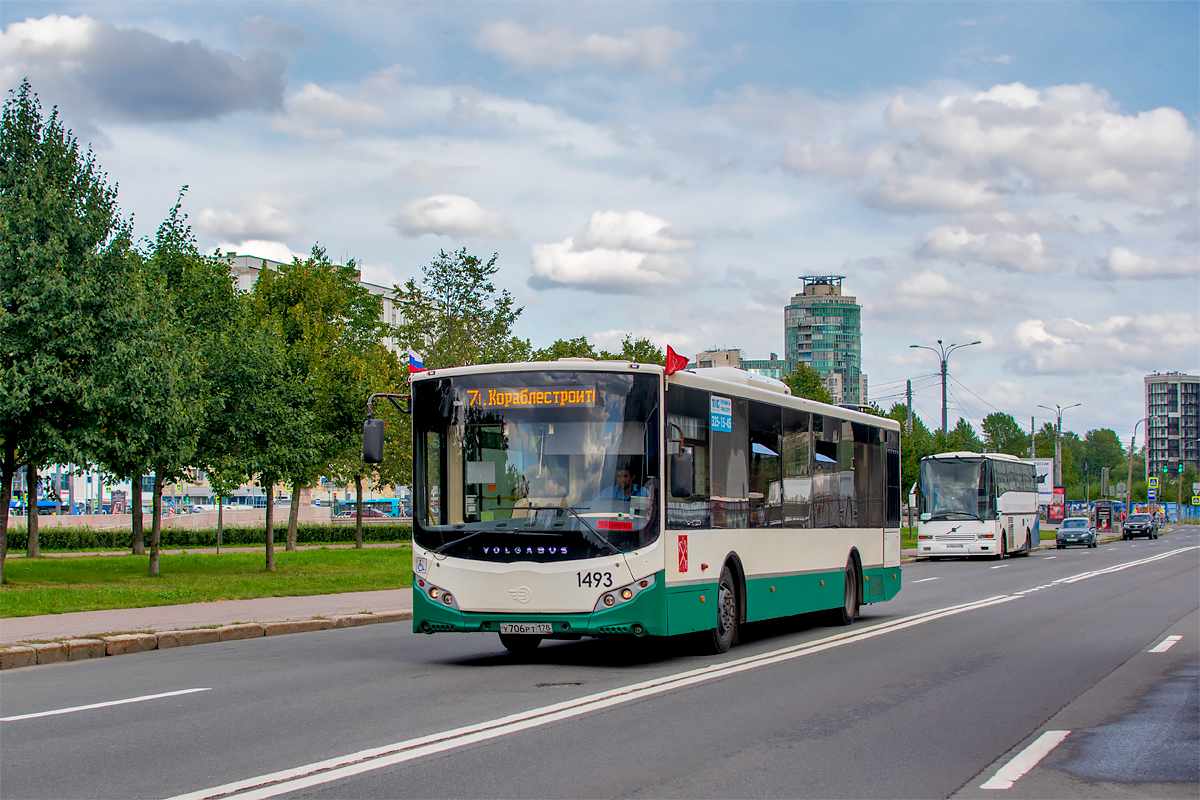 Saint Petersburg, Volgabus-5270.00 # 1493
