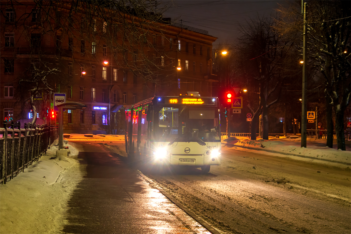 Saint Petersburg, LiAZ-6213.20 # 7497