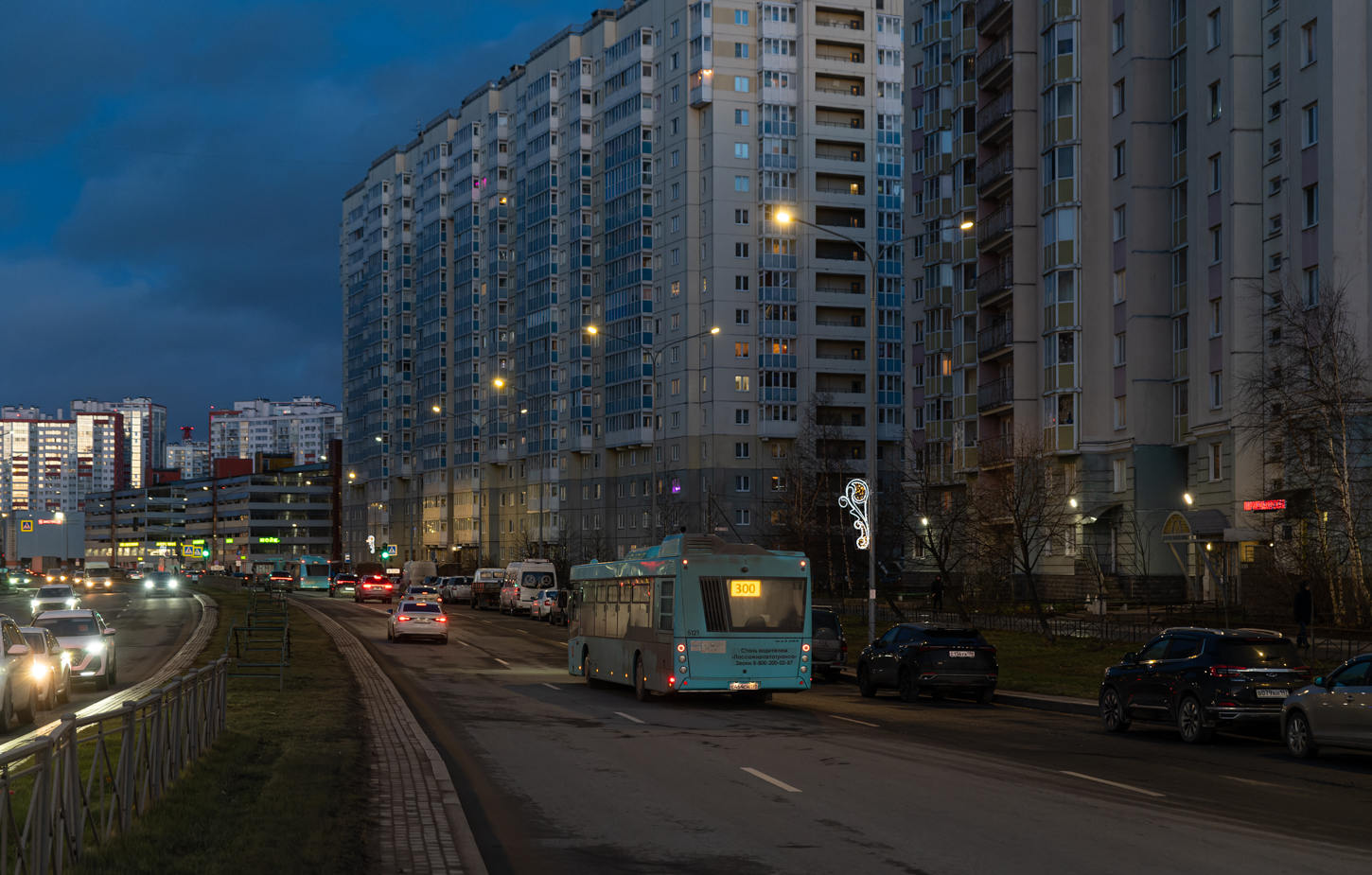 Saint Petersburg, MAZ-203.047 # 5121