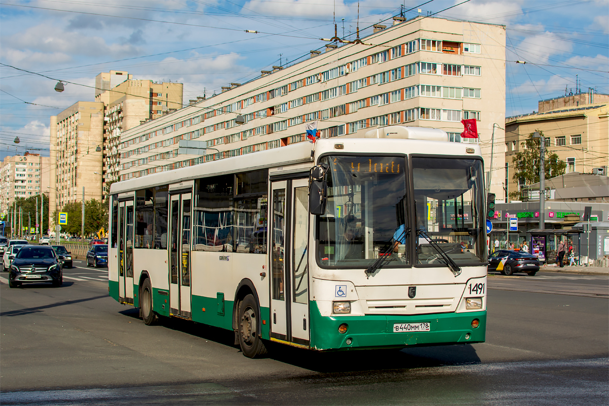 Saint Petersburg, NefAZ-52994-40-42 # 1491 — Photo — Buses Around the World
