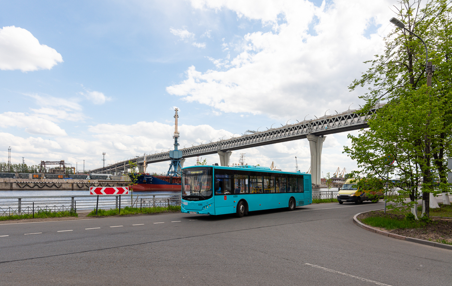 Saint Petersburg, Volgabus-5270.G4 (LNG) # 6355