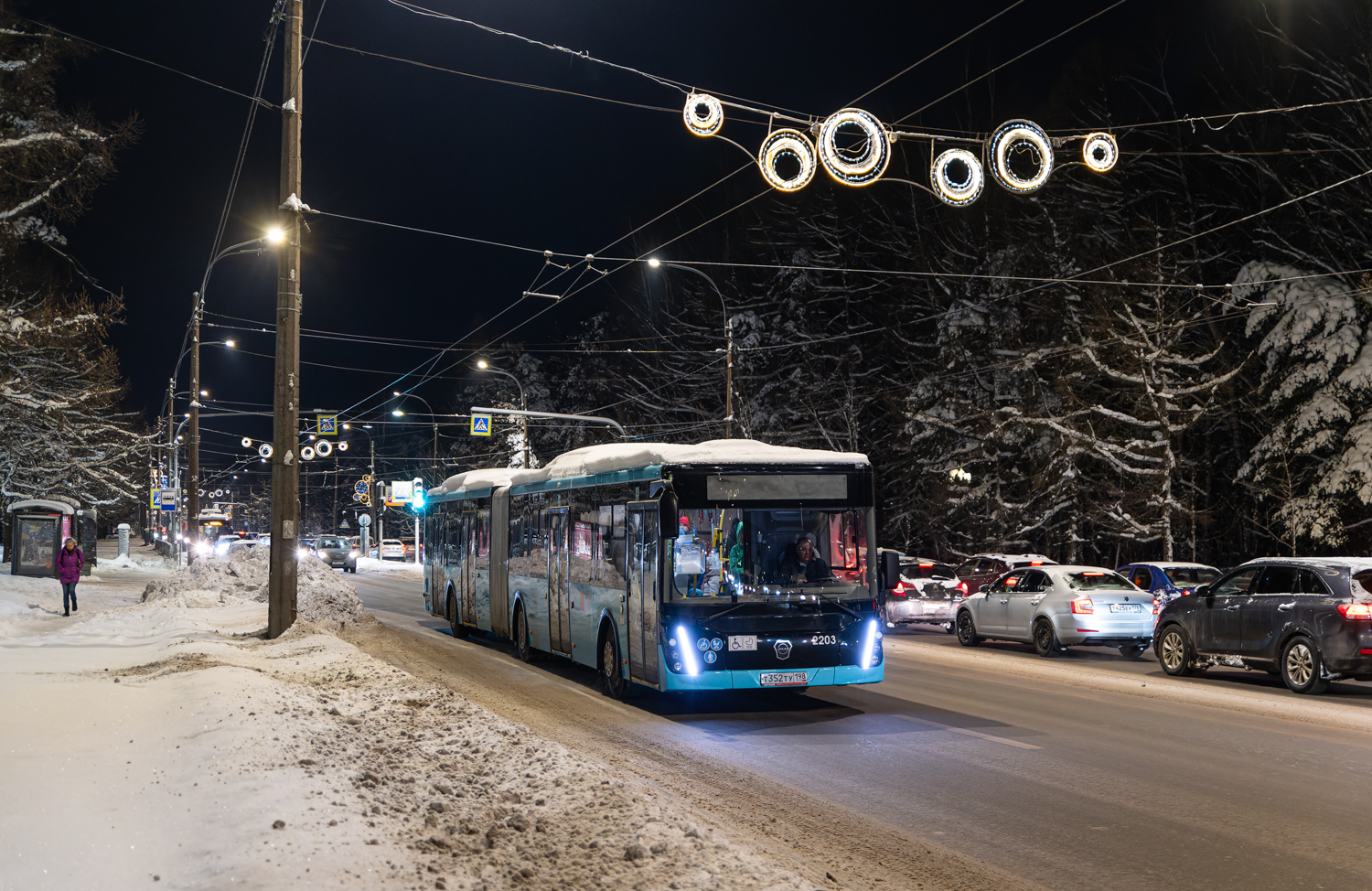 Saint Petersburg, LiAZ-6213.65 # 2203