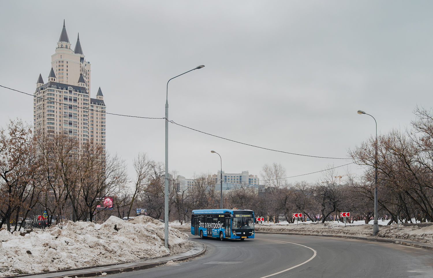 Moscow, KAMAZ-6282 # 492850