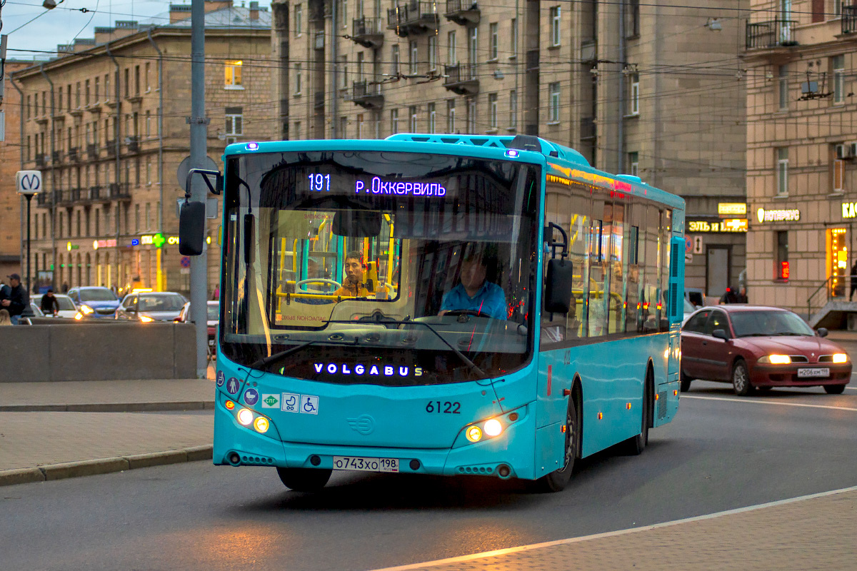 Saint Petersburg, Volgabus-5270.G2 (LNG) # 6122