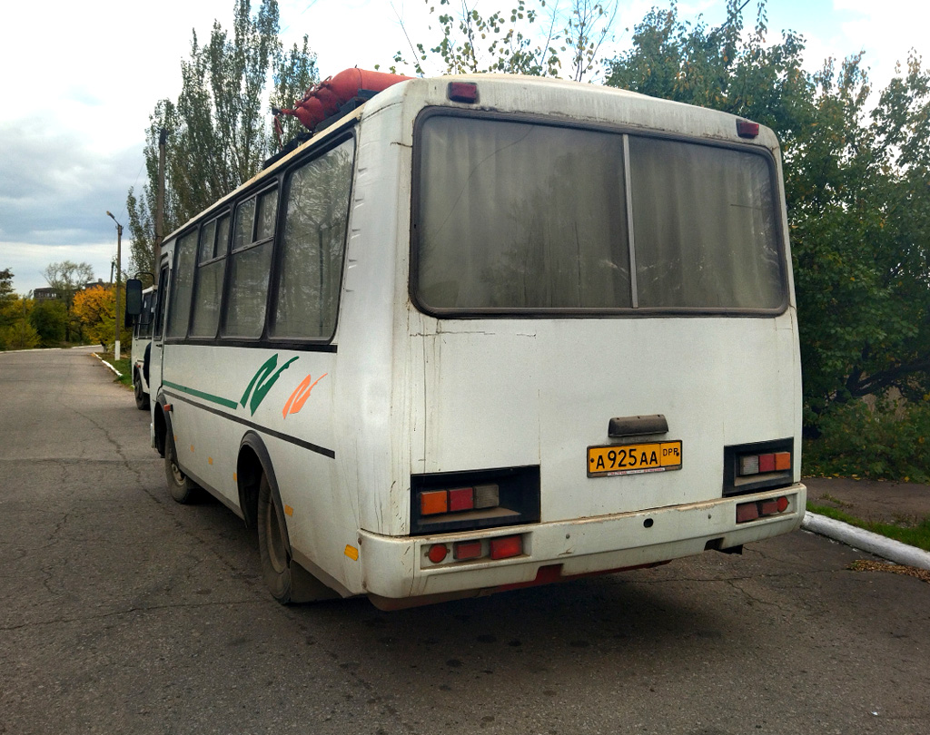 Donetsk Oblast, PAZ-32053 # А 925 АА