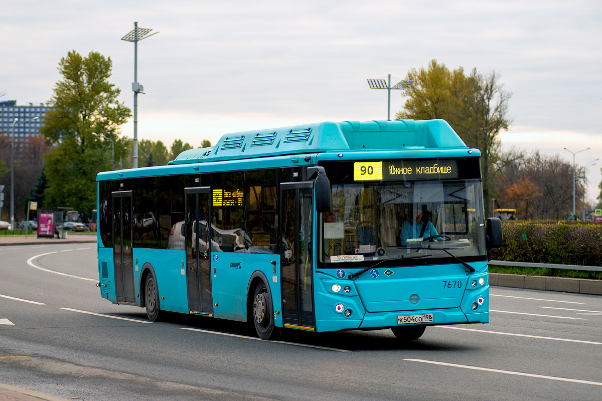 Saint Petersburg, LiAZ-5292.67 (CNG) # 7670