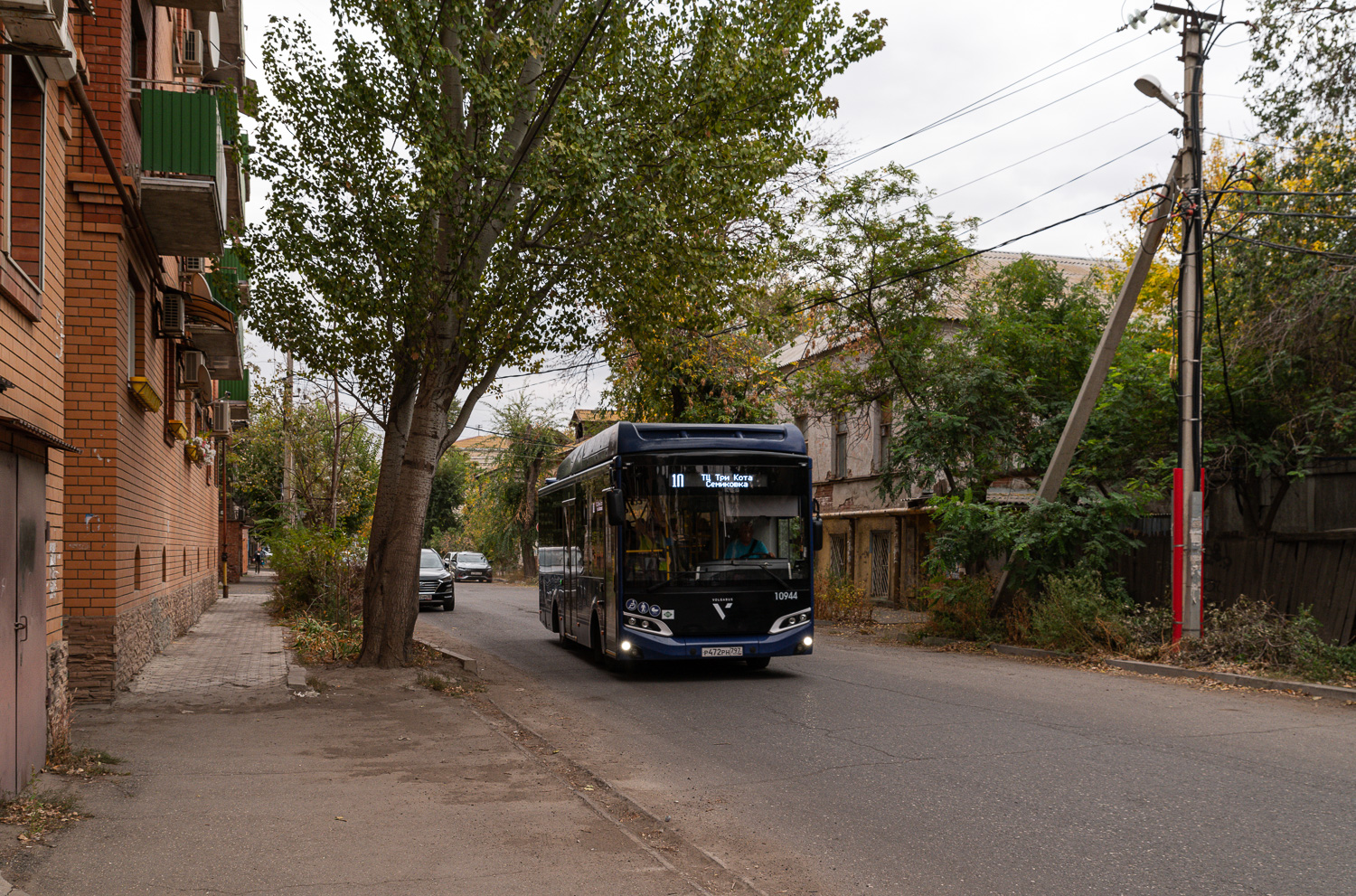 Astrakhan, Volgabus-4298.G4 (CNG) # 10944
