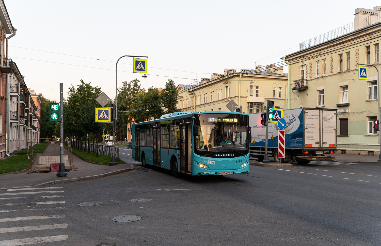 Saint Petersburg, Volgabus-5270.G2 (LNG) Nr. 6193
