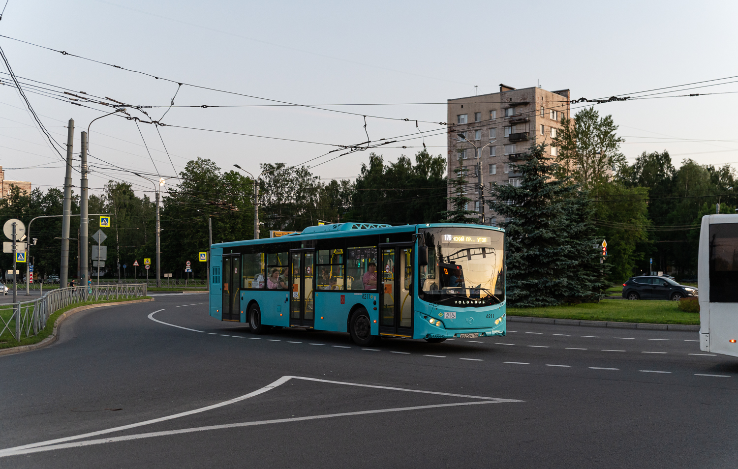 Saint Petersburg, Volgabus-5270.G2 (LNG) # 6211