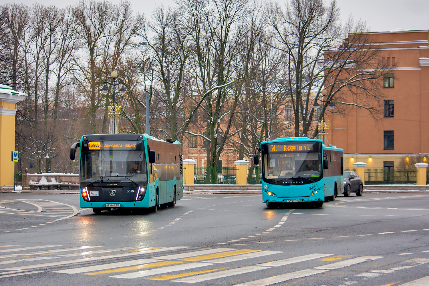 Saint Petersburg, NefAZ-5299-40-52 # 3518; Saint Petersburg, Volgabus-6271.05 # 1145