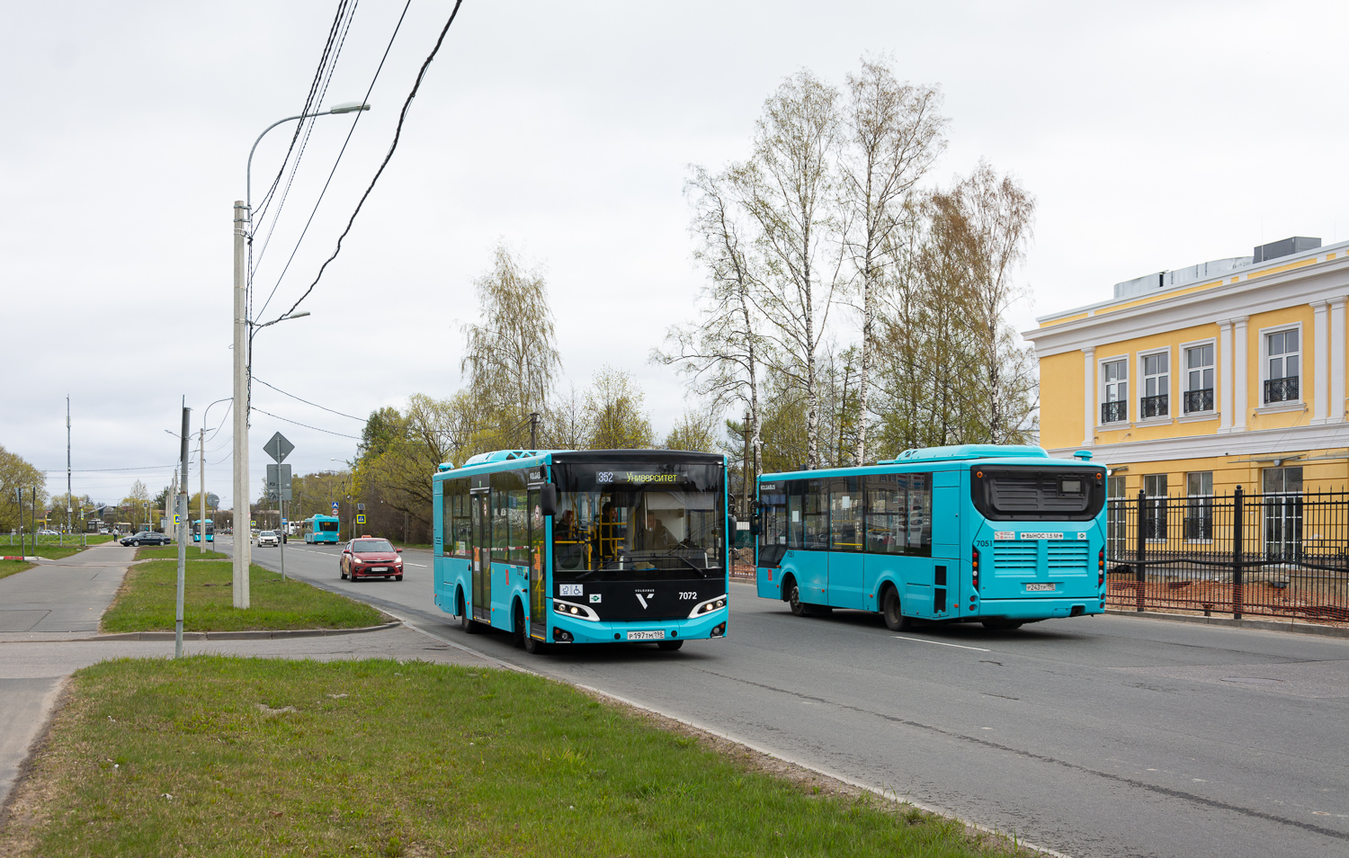 Saint Petersburg, Volgabus-4298.G4 (LNG) # 7072; Saint Petersburg, Volgabus-4298.G4 (LNG) # 7051