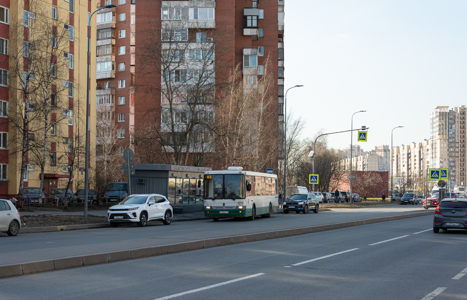 Saint Petersburg, NefAZ-52994-40-42 # 1272