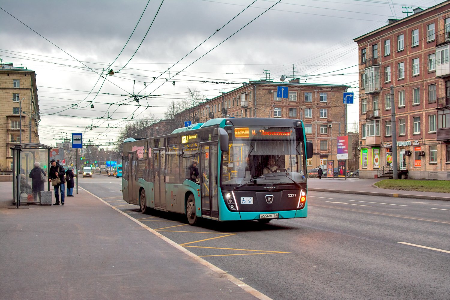 Saint Petersburg, NefAZ-5299-40-52 # 3327