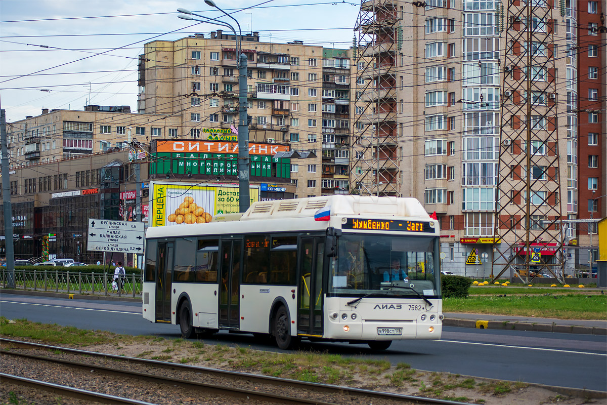 Saint Petersburg, LiAZ-5292.71 # 7582