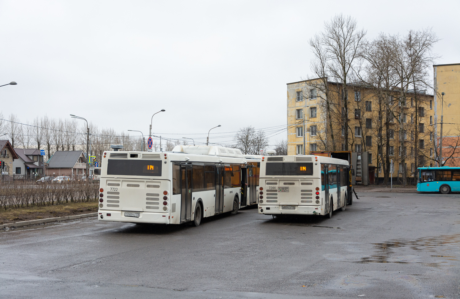 Saint Petersburg, LiAZ-5292.71 # 7722; Saint Petersburg, LiAZ-5292.71 # 7244