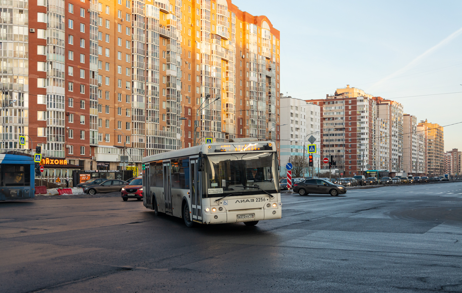 Saint Petersburg, LiAZ-5292.60 # 2256