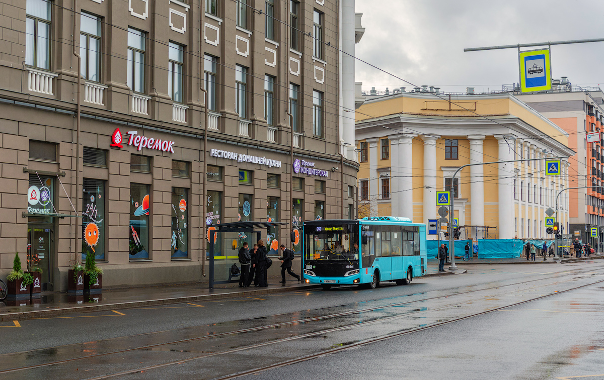 Saint Petersburg, Volgabus-4298.G4 (LNG) # 6686