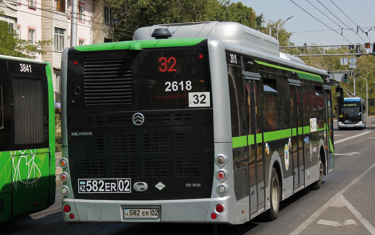 Almaty, Golden Dragon XML6125CN (Hyundai Trans Auto) # 2618