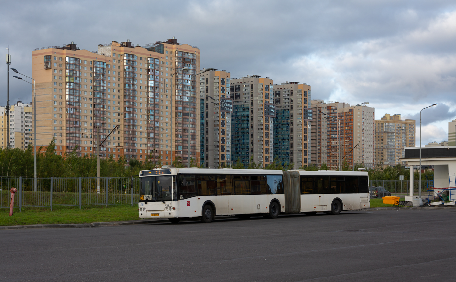Saint Petersburg, LiAZ-6213.20 Nr. 2100