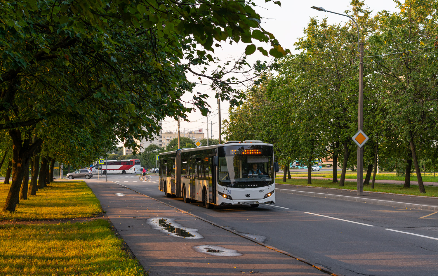 Saint Petersburg, Volgabus-6271.00 # 7186