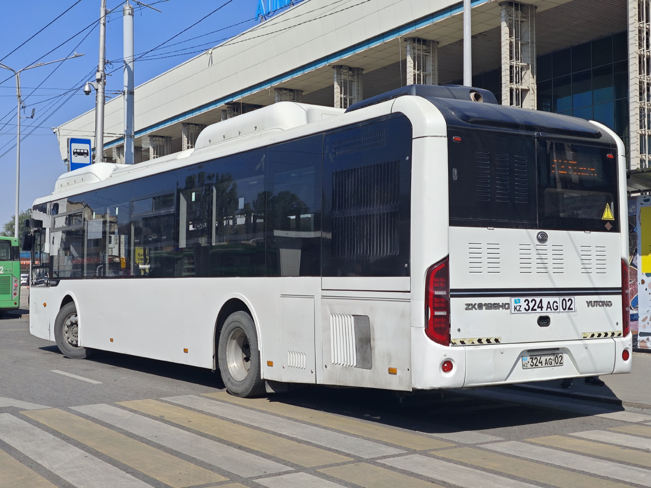 Almaty, Yutong ZK6128HG (SaryarkaAvtoProm) № 324 AG 02
