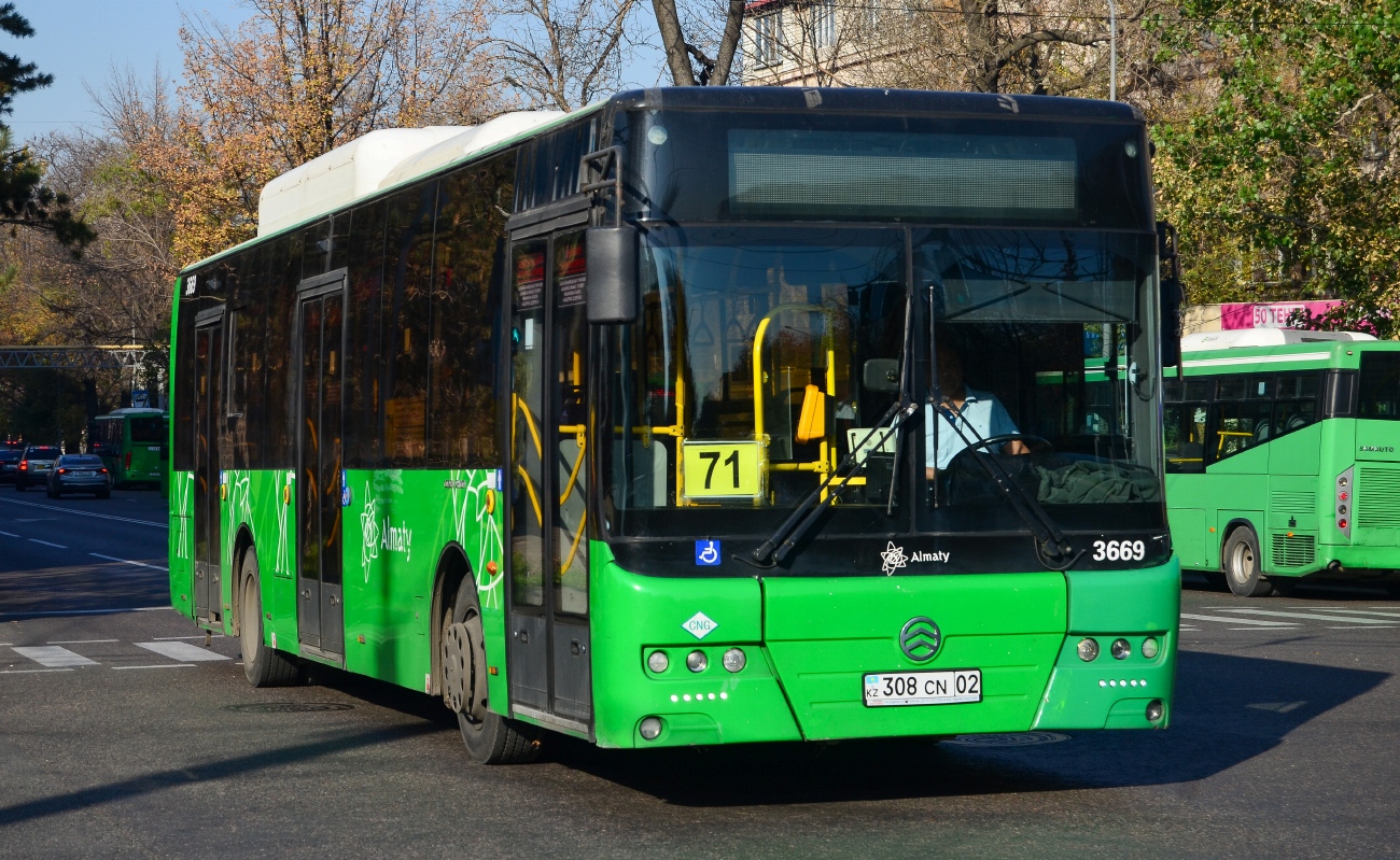 Almaty, Golden Dragon XML6125CN (Hyundai Trans Auto) # 3669