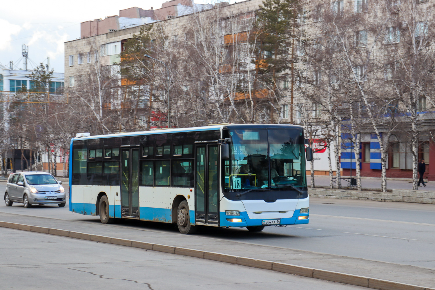 Pavlodar, Huanghai DD6129S15 # 804 АА 14
