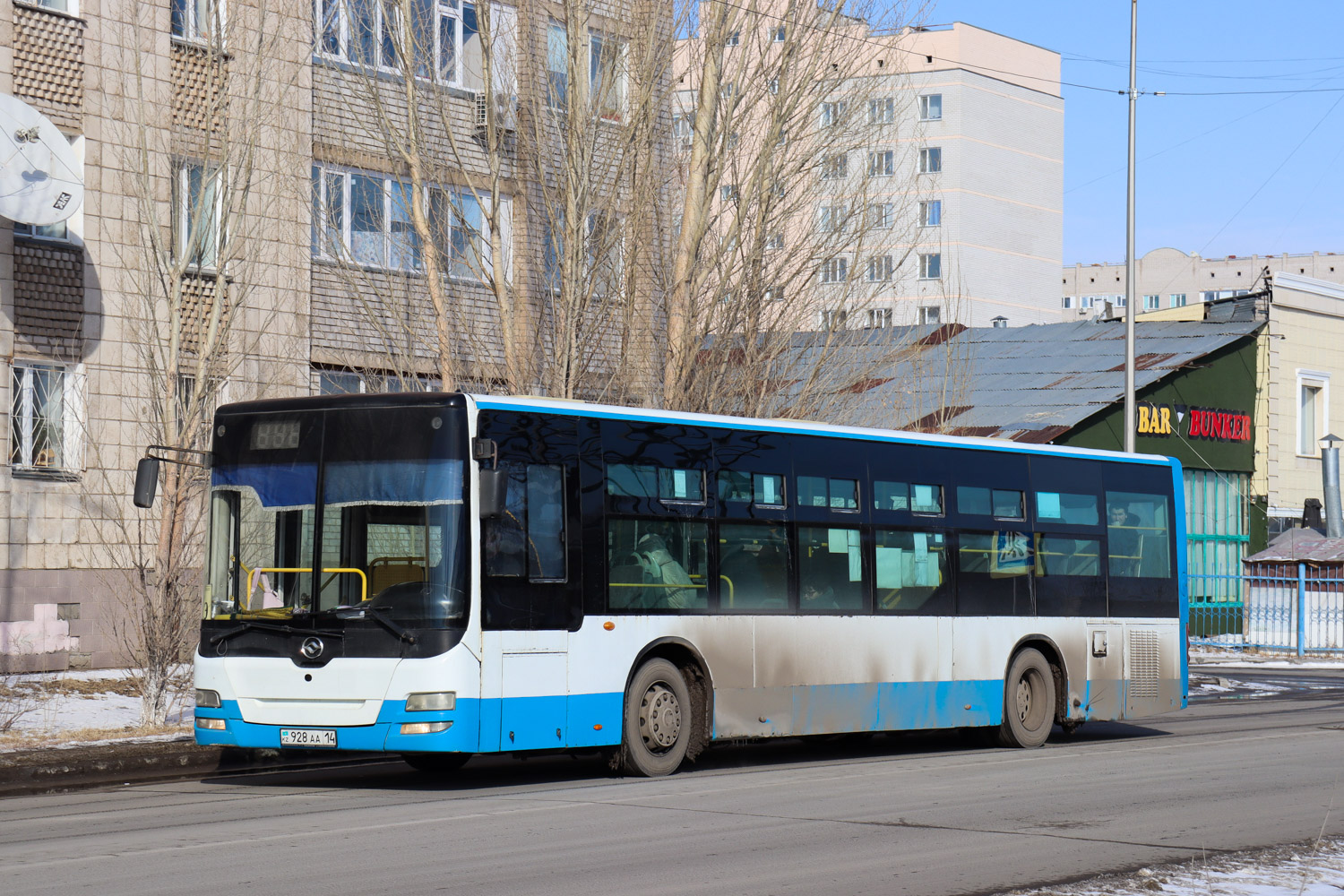 Павлодар, Huanghai DD6129S15 № 928 AA 14
