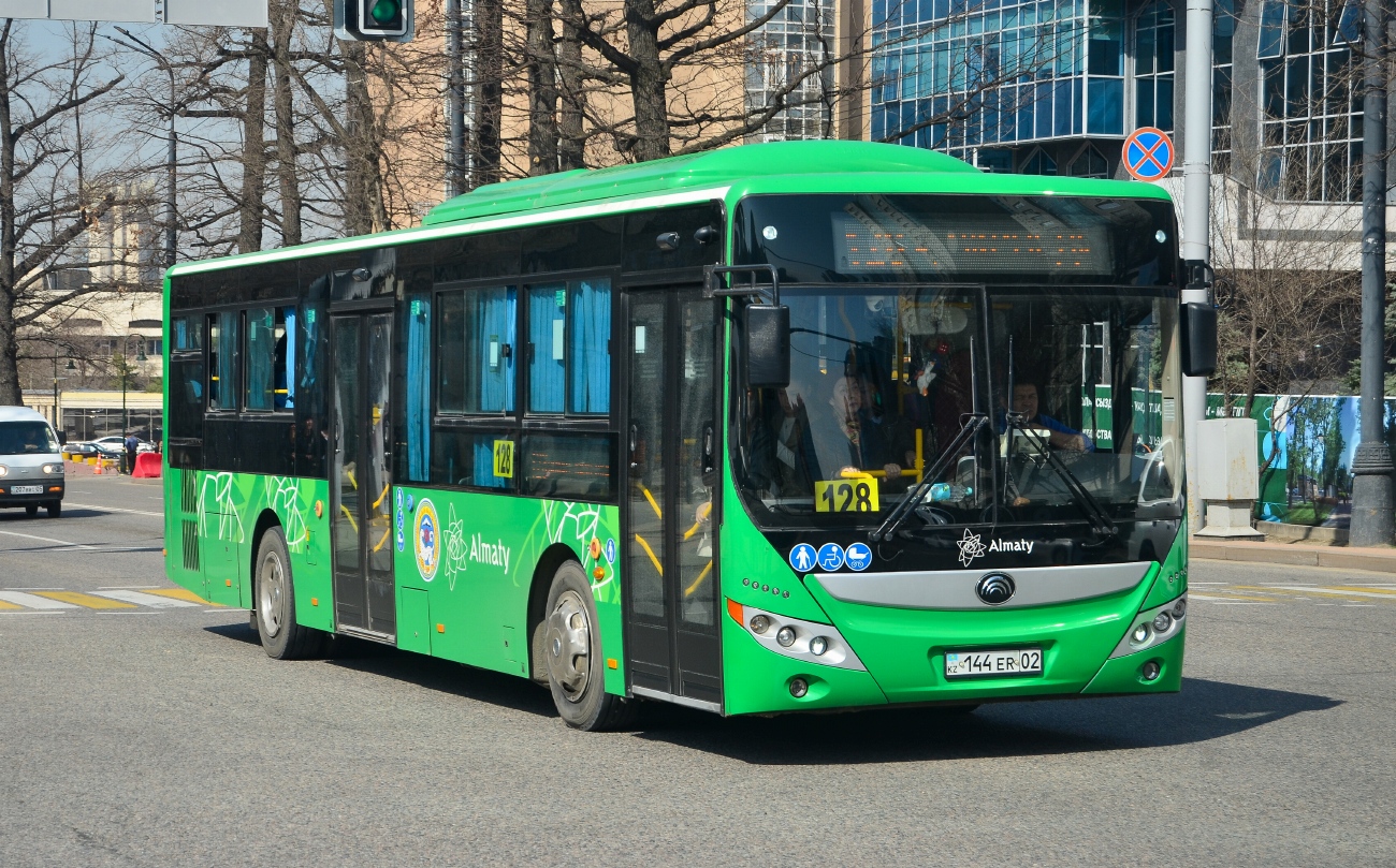 Almaty, Yutong ZK6118HGA (QazTehna) Nr. 144 ER 02