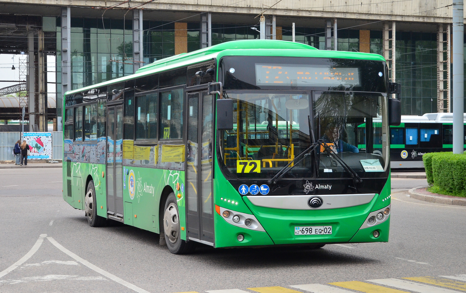 Almaty, Yutong ZK6118HGA (QazTehna) # 698 EQ 02