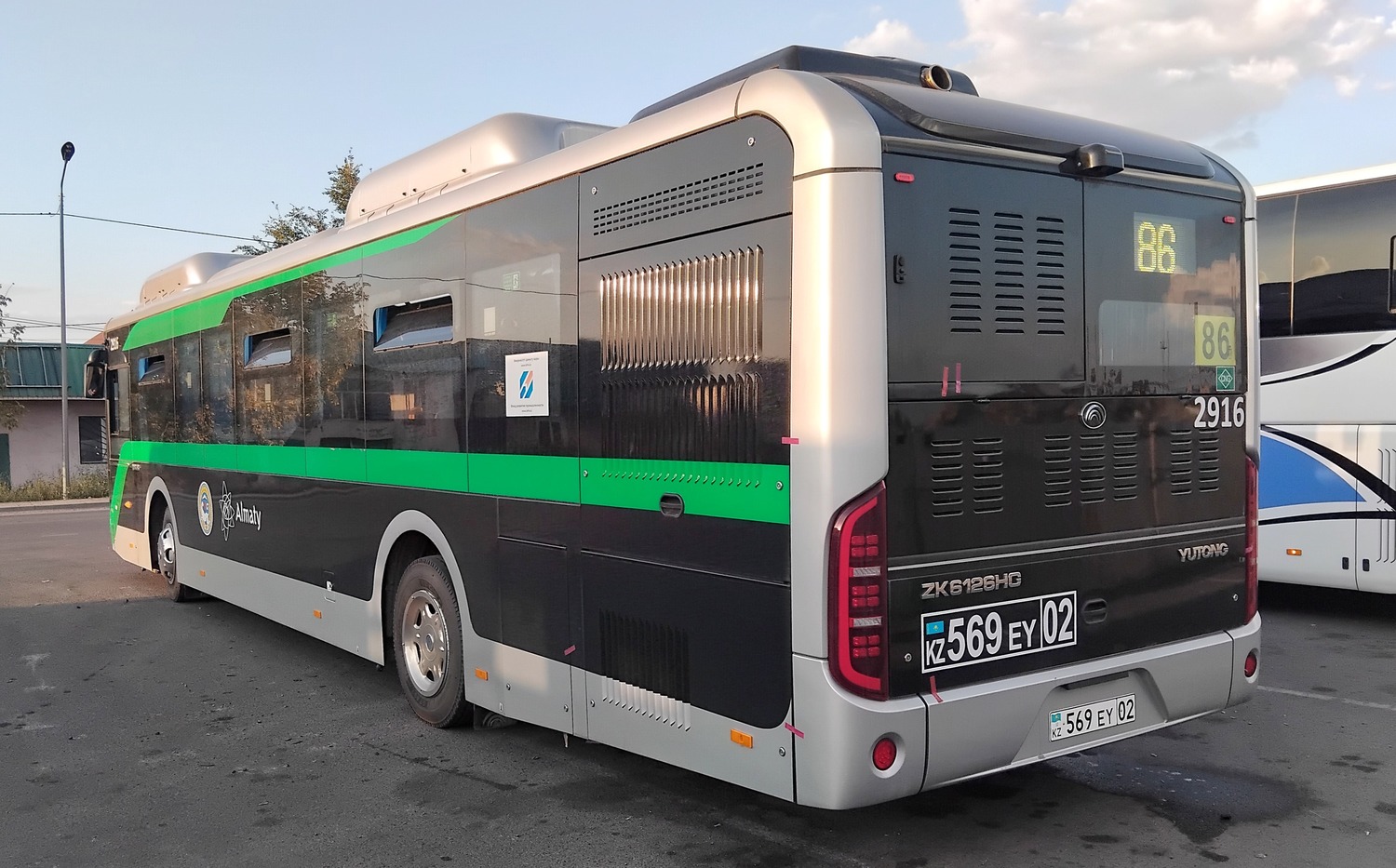 Almaty, Yutong ZK6126HG (QazTehna) # 2916