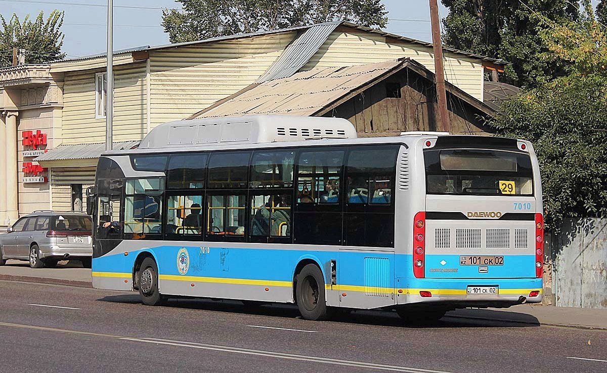 Almaty, Guilin Daewoo GDW6126CNG (SemAZ) Nr. 7010