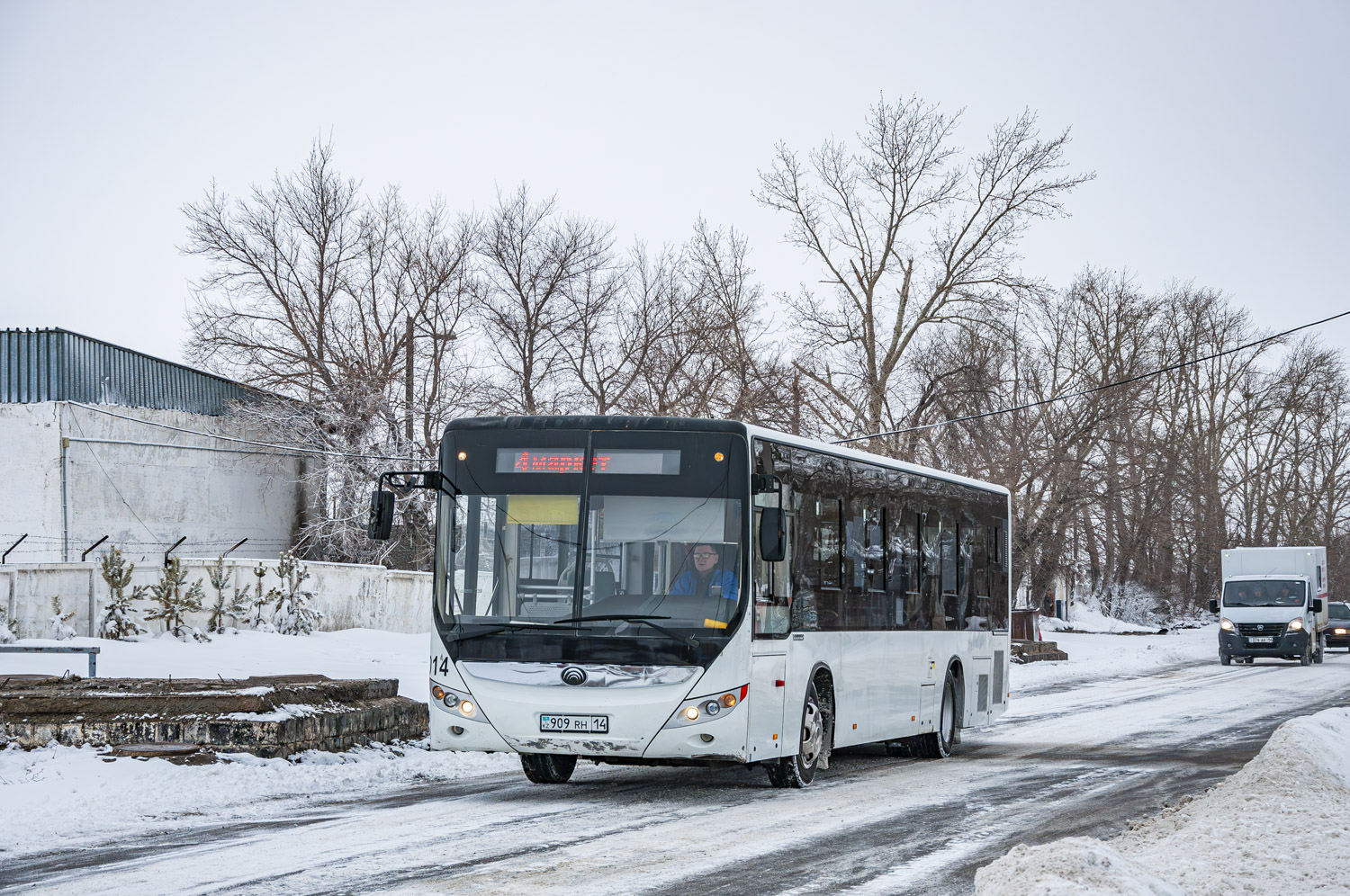 Aksu, Yutong ZK6126HGA Nr. 909 RH 14