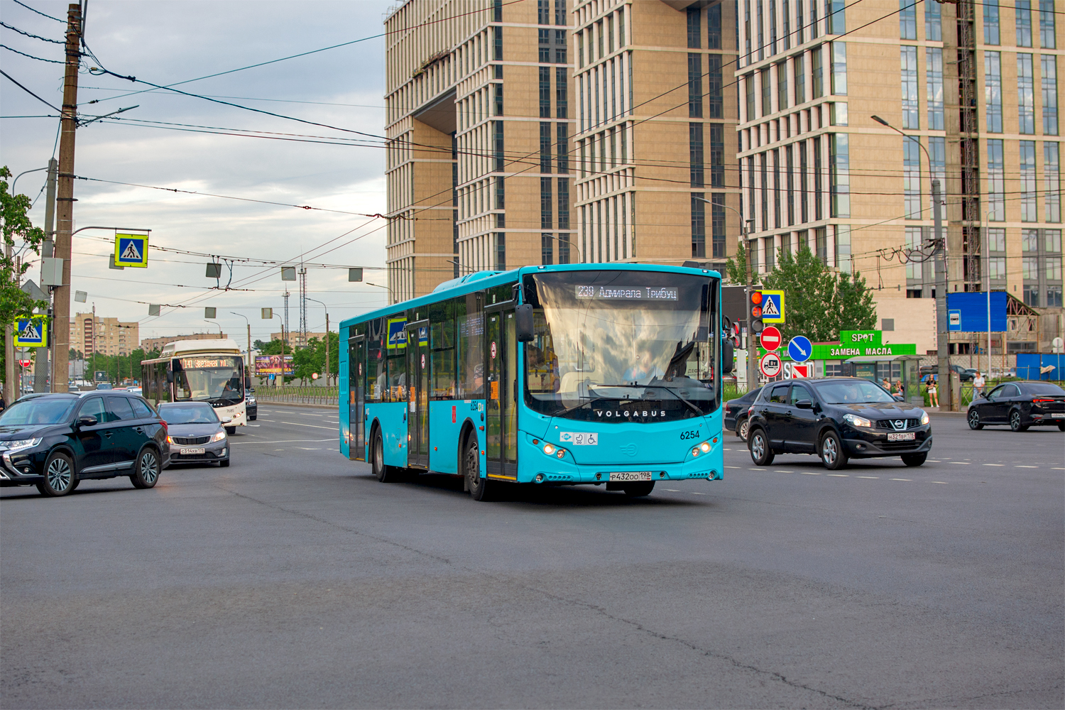Saint Petersburg, Volgabus-5270.G2 (LNG) # 6254