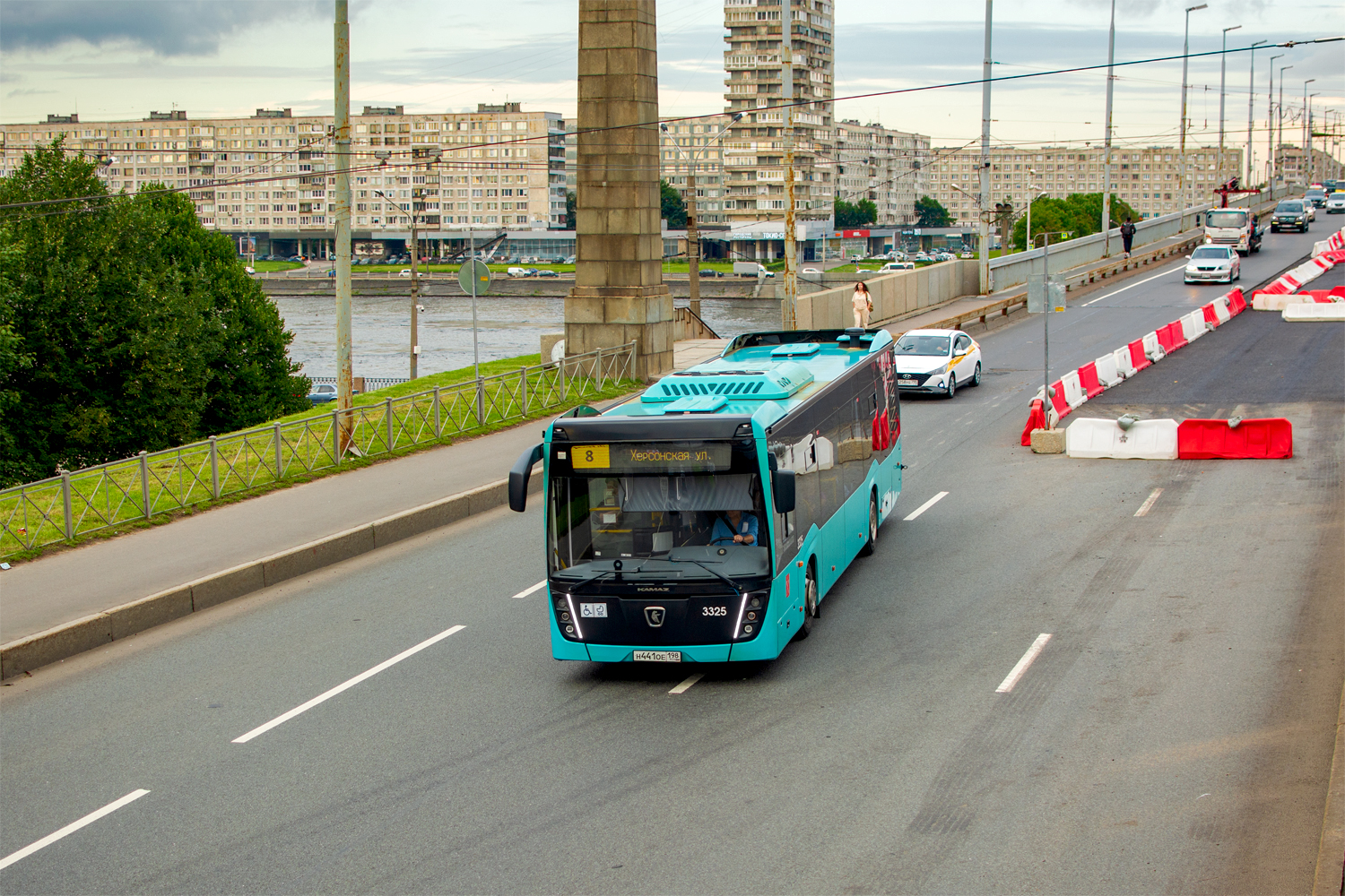 Saint Petersburg, NefAZ-5299-40-52 № 3325