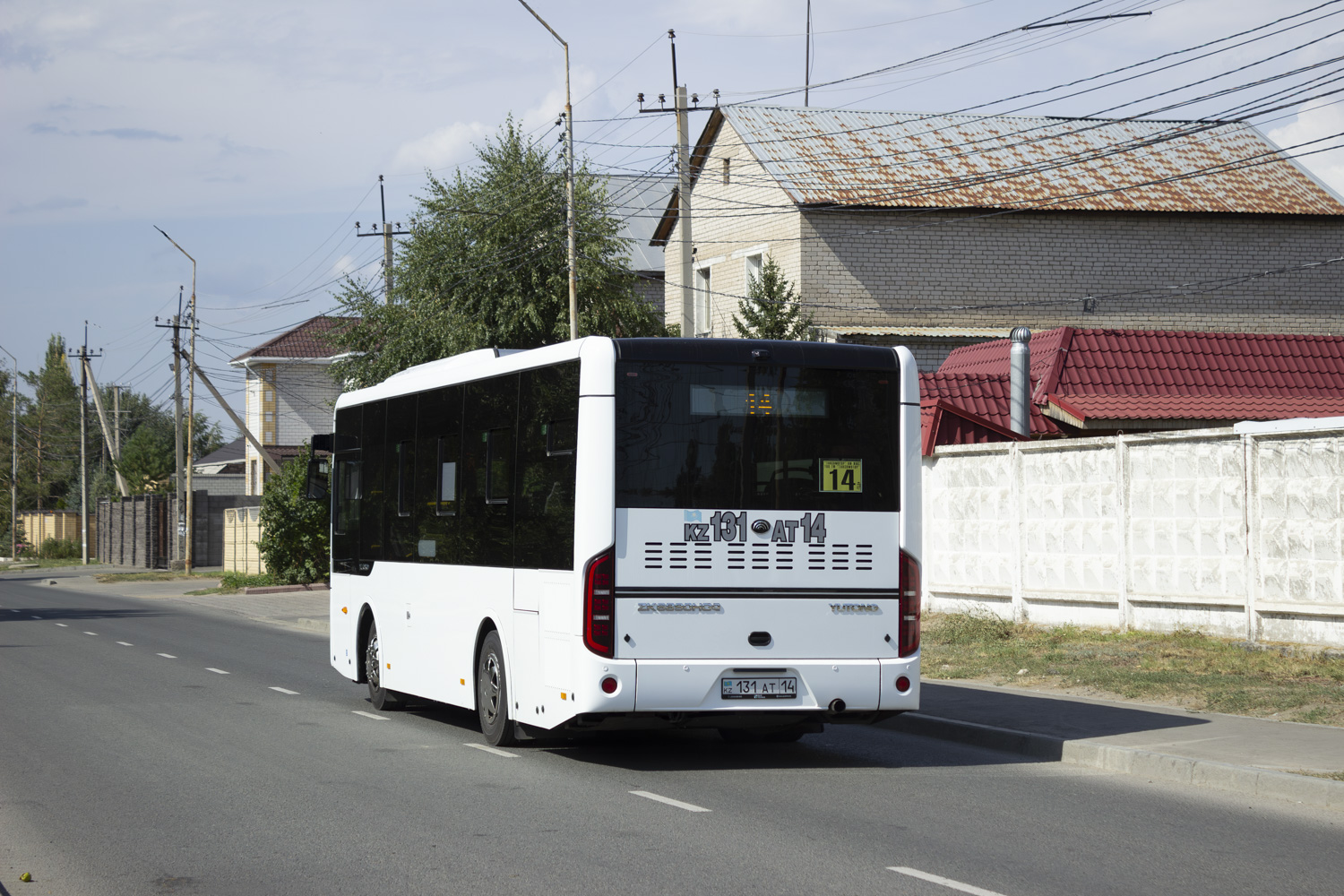Pavlodar, Yutong ZK6890HGQ (QazTehna) Nr. 131 AT 14