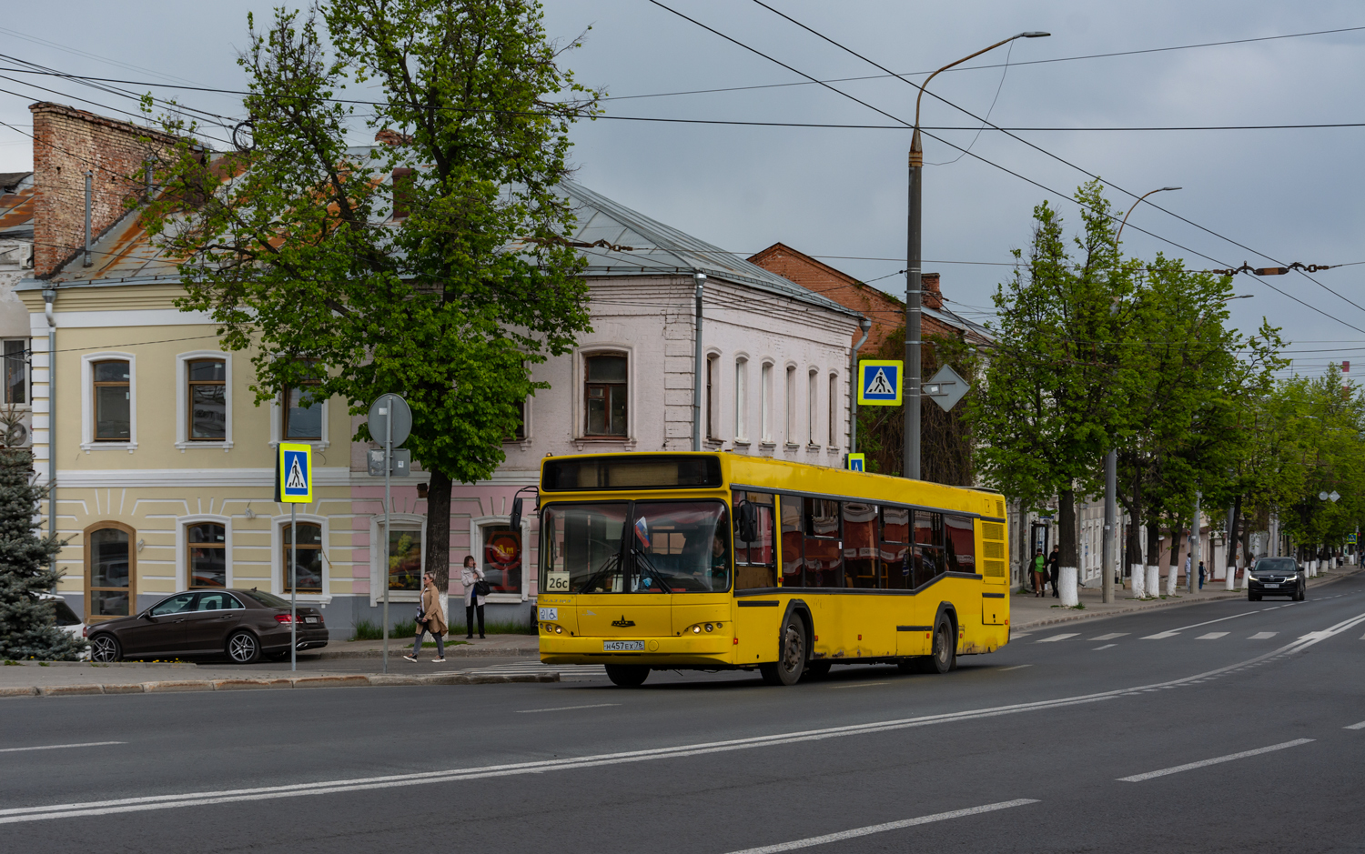 Vladimir, MAZ-103.465 Nr. Н 457 ЕХ 76