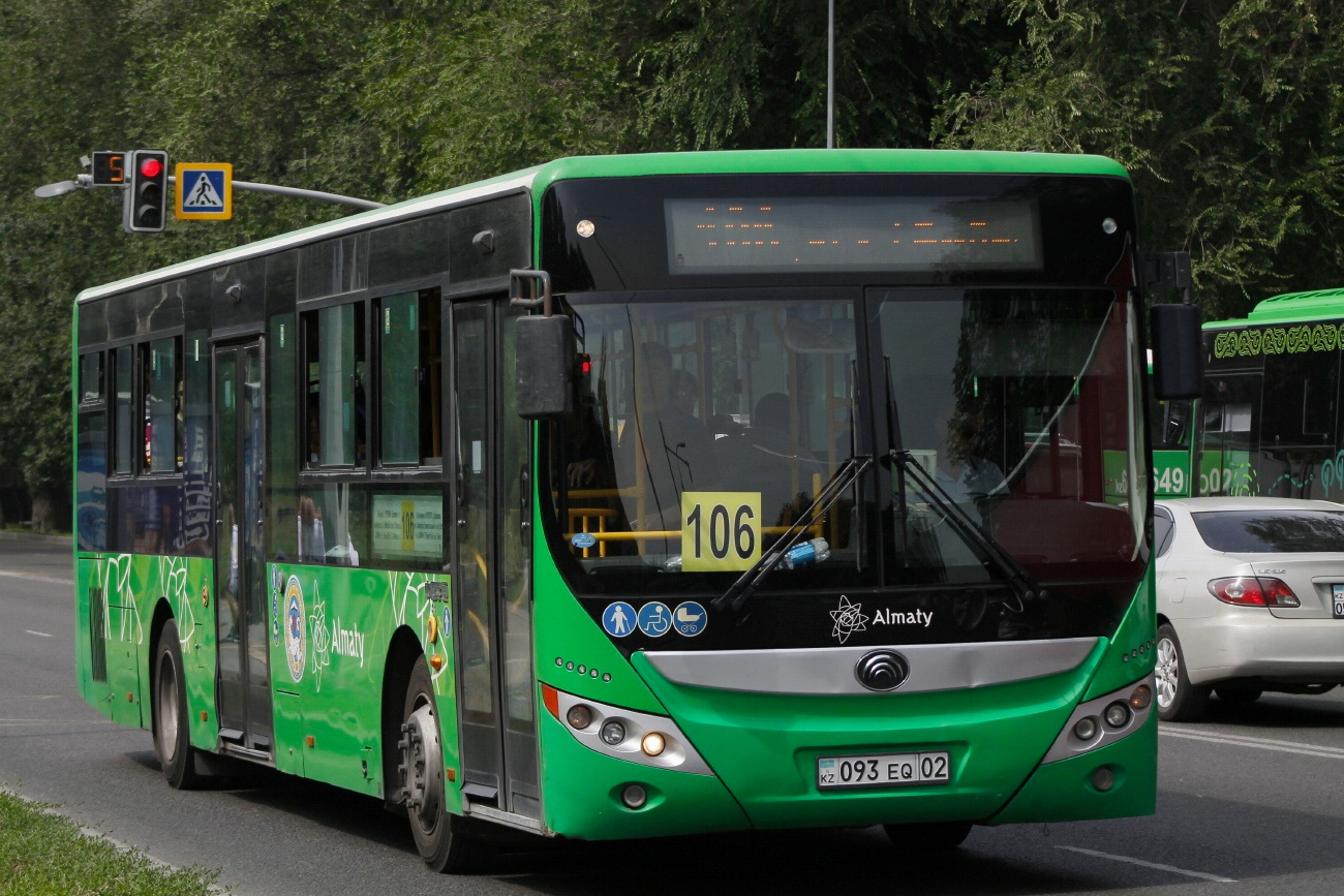 Almaty, Yutong ZK6118HGA # 093 EQ 02