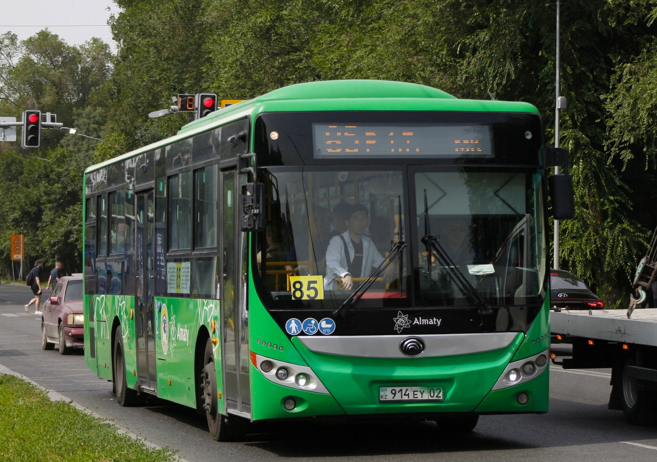 Almaty, Yutong ZK6118HGA (QazTehna) Nr. 914 EY 02