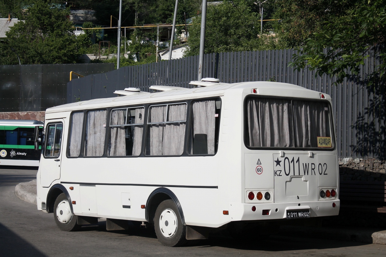 Almaty, PAZ-32054 Nr. 011 WR 02