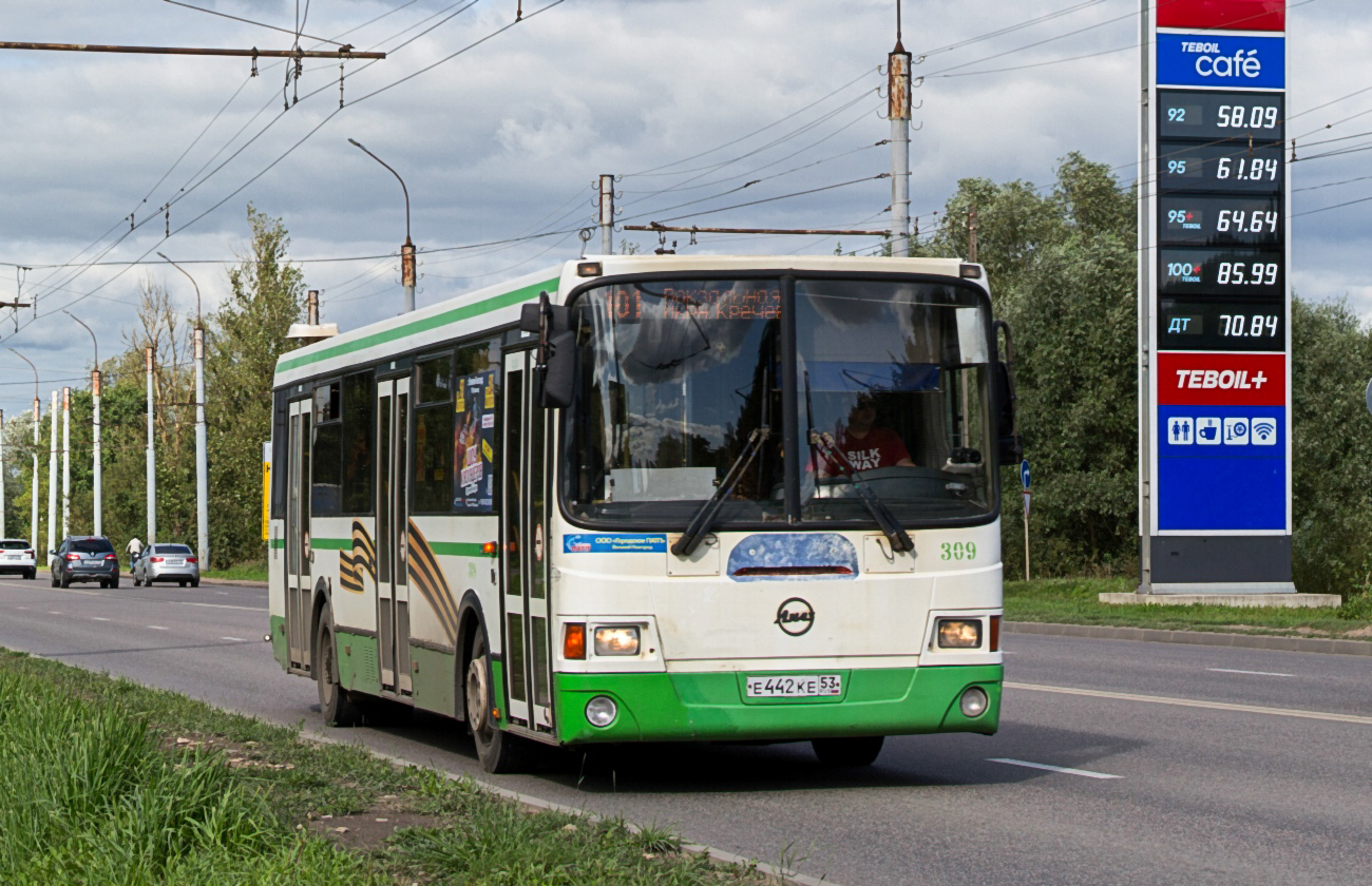 Veliky Новгород, LiAZ-5256.53 Nr. 309