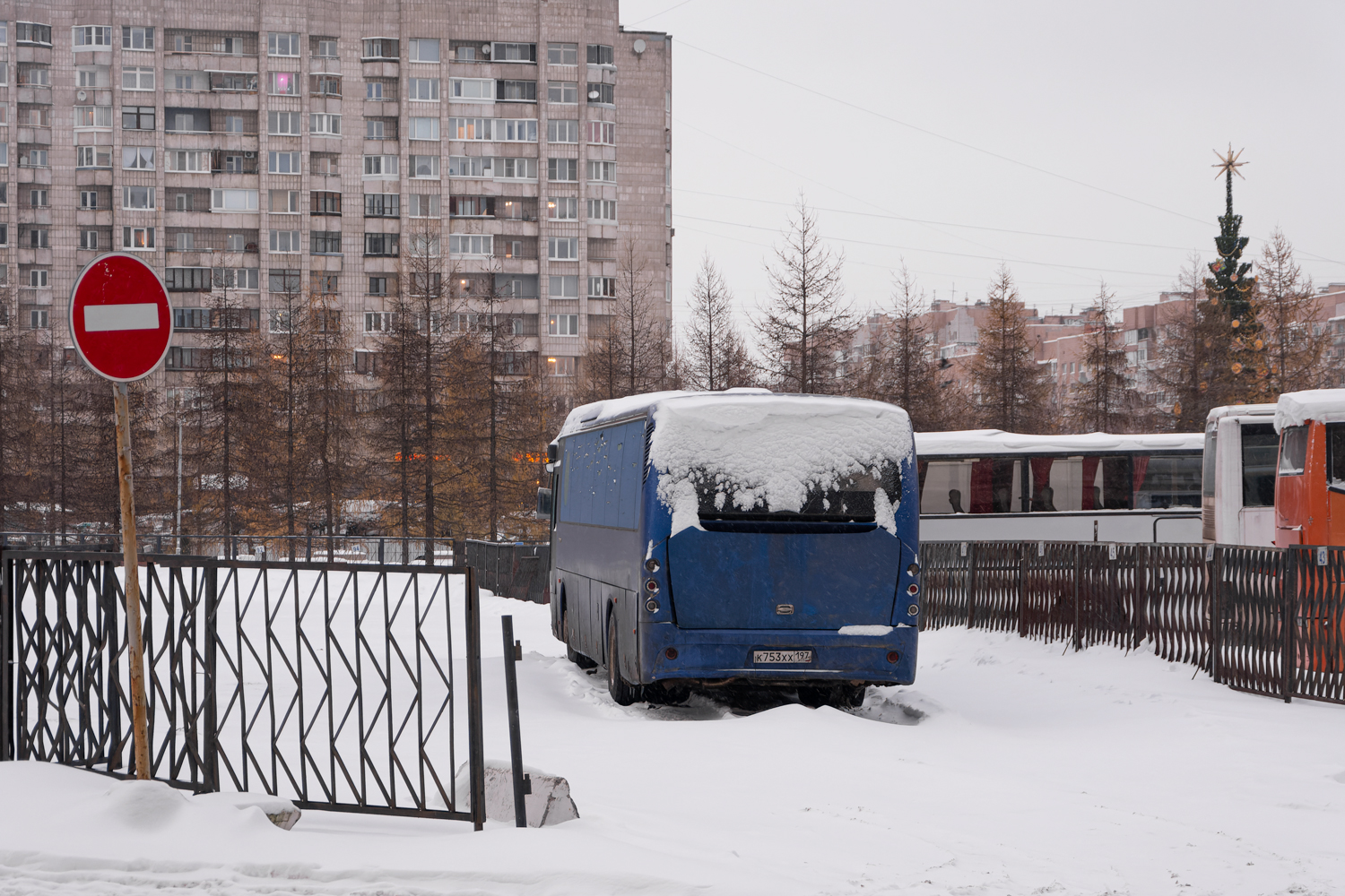 Moscow, Golden Dragon XML6121E1G No. К 753 ХХ 197
